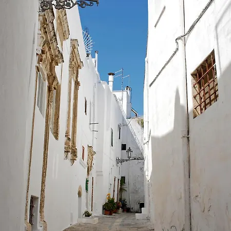 فندق Leralora 4*