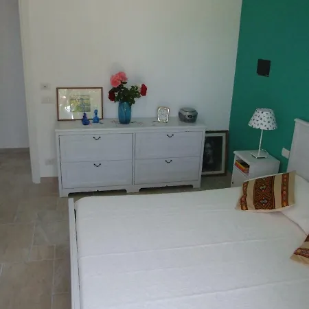 Holiday home Casa Vacanze Leralora