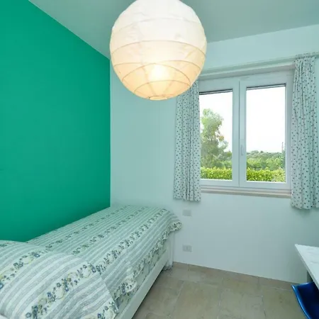 Holiday home Casa Vacanze Leralora