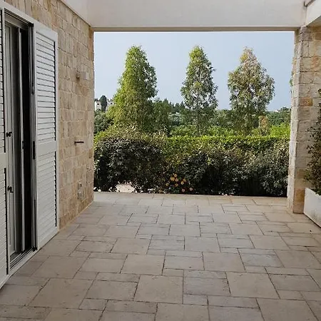 Holiday home Casa Vacanze Leralora